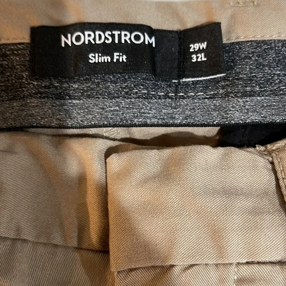 NORDSTROM Men’s Slim Fit Khaki Chino Pants 29x32 Khaki